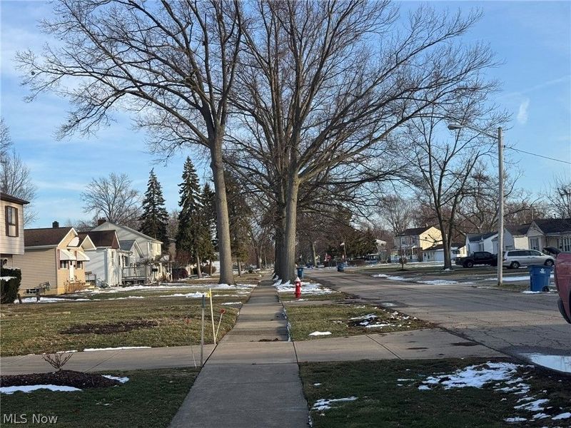 581 E 332nd Street, Eastlake, OH 44095 Photo 21