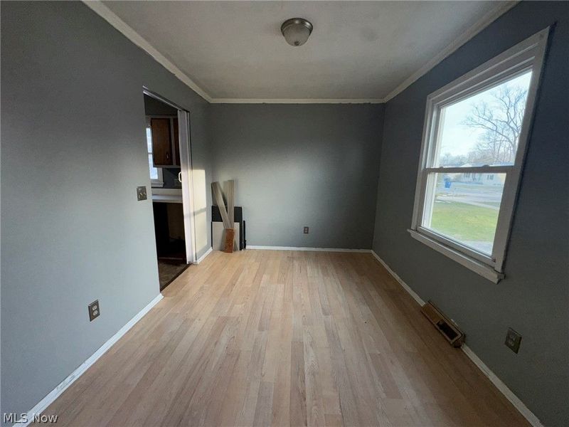 581 E 332nd Street, Eastlake, OH 44095 Photo 7