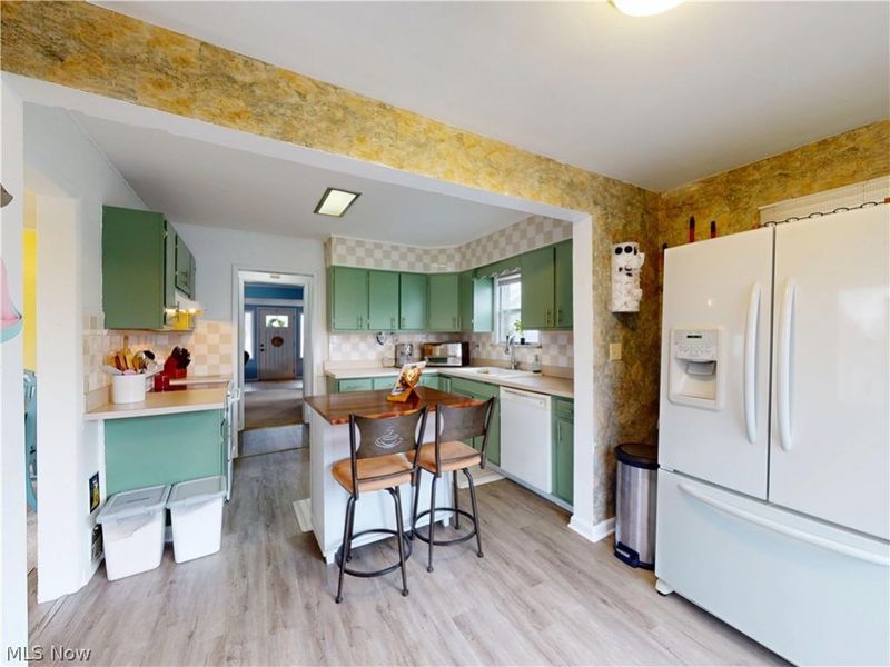 5162 Oakmont Drive, Lyndhurst, OH 44124 Photo 13