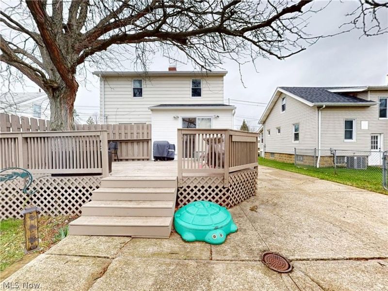 5162 Oakmont Drive, Lyndhurst, OH 44124 Photo 34