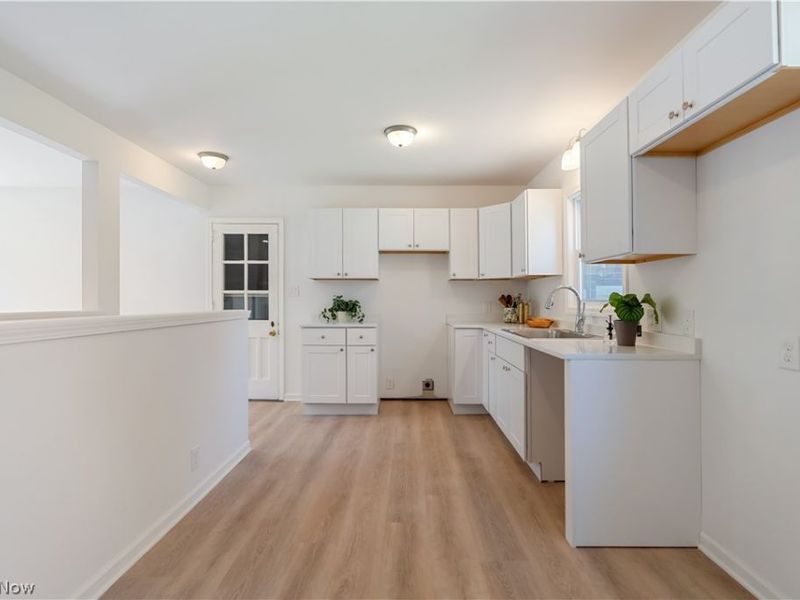 1521 Edgemoor Avenue, Akron, OH 44313 Photo 8