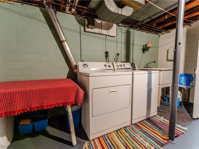 403 W Main Street, Sugarcreek, OH 44681 Photo 42