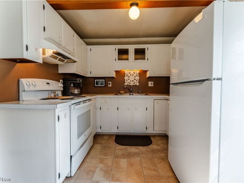 403 W Main Street, Sugarcreek, OH 44681 Photo 6