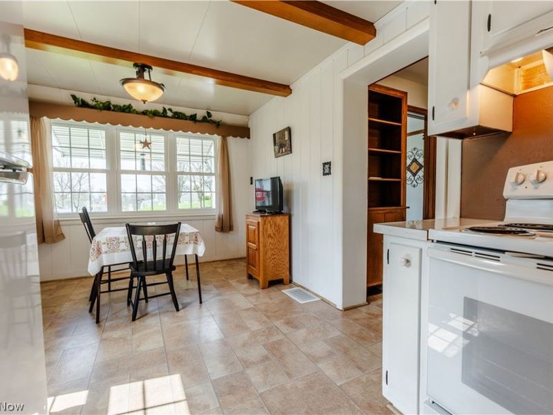 403 W Main Street, Sugarcreek, OH 44681 Photo 7