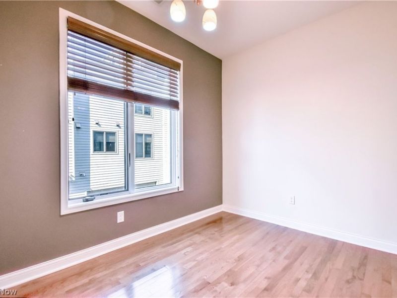 1425 Lindazzo Avenue, Cleveland, OH 44114 Photo 15