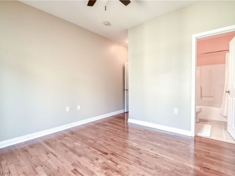 1425 Lindazzo Avenue, Cleveland, OH 44114 Photo 22