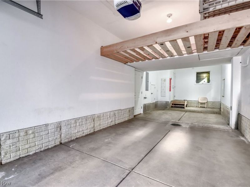 1425 Lindazzo Avenue, Cleveland, OH 44114 Photo 24