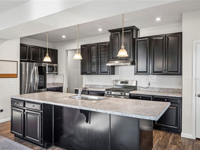 36590 Gladstone Mill Drive, North Ridgeville, OH 44039 Photo 13