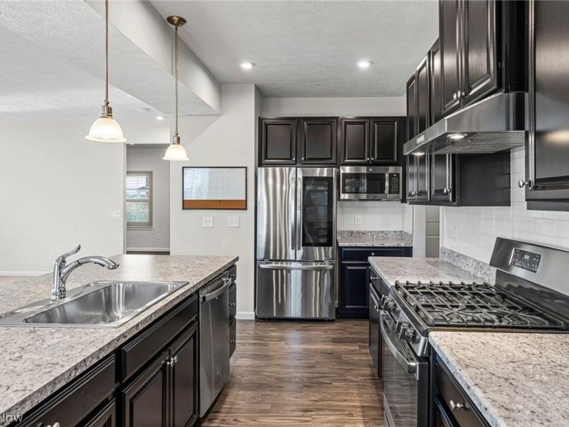 36590 Gladstone Mill Drive, North Ridgeville, OH 44039 Photo 16