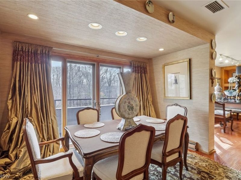 5200 Three Village Drive, Unit 1C, Lyndhurst, OH 44124 Photo 14