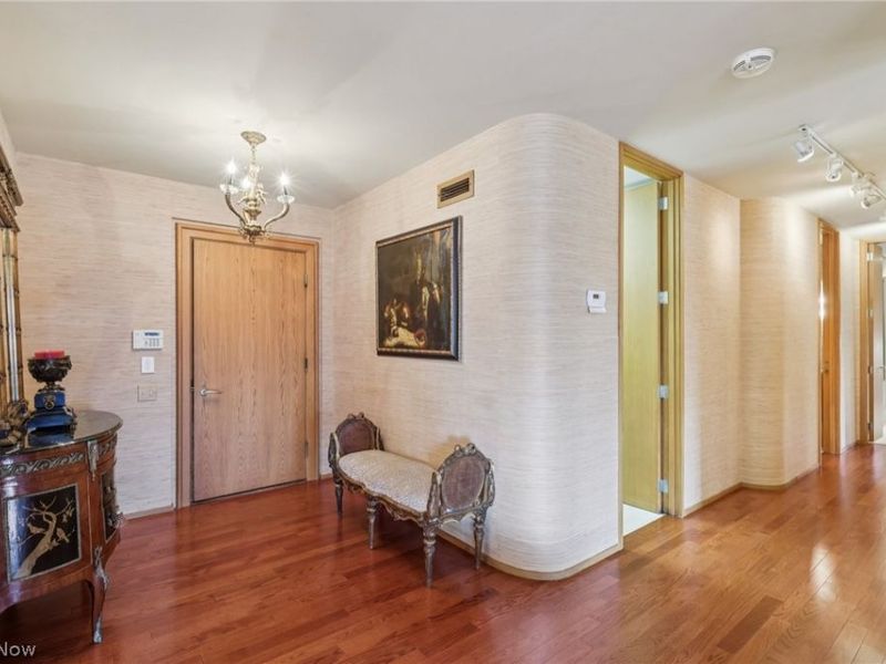 5200 Three Village Drive, Unit 1C, Lyndhurst, OH 44124 Photo 16