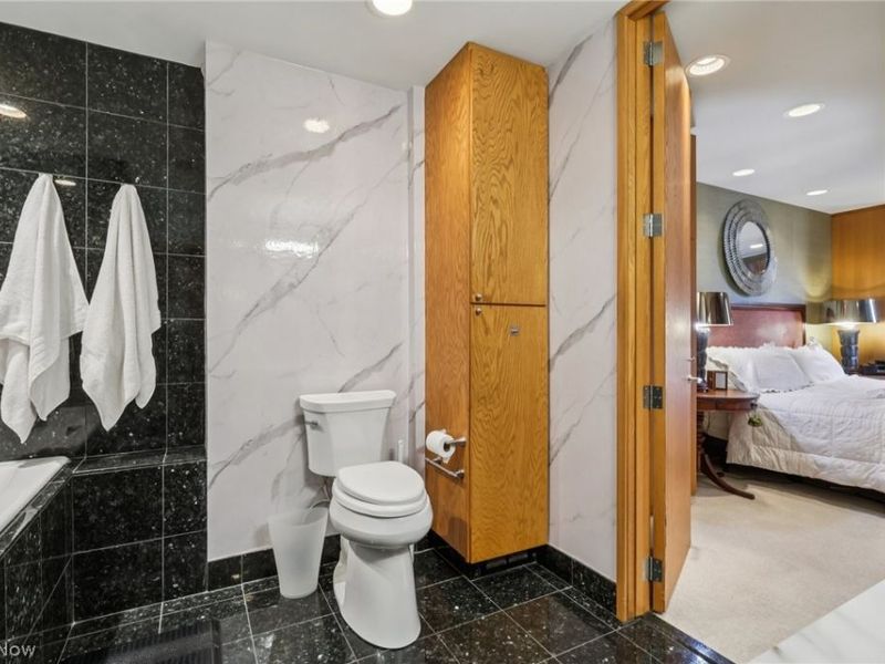 5200 Three Village Drive, Unit 1C, Lyndhurst, OH 44124 Photo 20