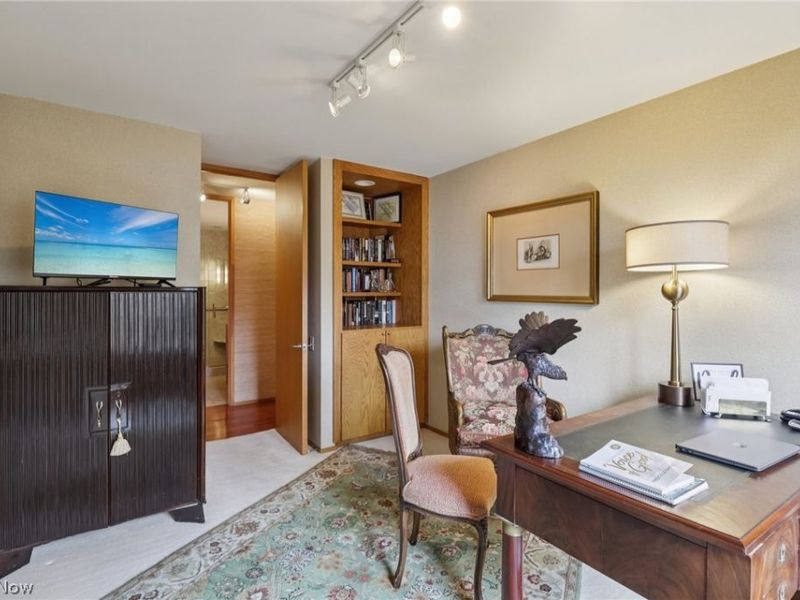 5200 Three Village Drive, Unit 1C, Lyndhurst, OH 44124 Photo 23