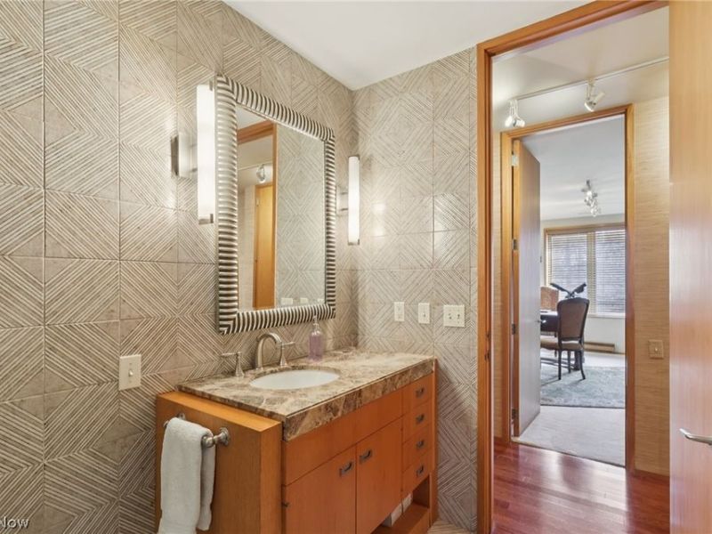 5200 Three Village Drive, Unit 1C, Lyndhurst, OH 44124 Photo 25