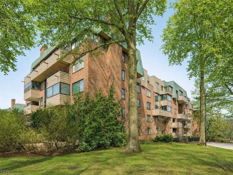 5200 Three Village Drive, Unit 1C, Lyndhurst, OH 44124 Photo 28