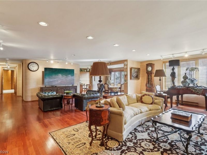 5200 Three Village Drive, Unit 1C, Lyndhurst, OH 44124 Photo 7