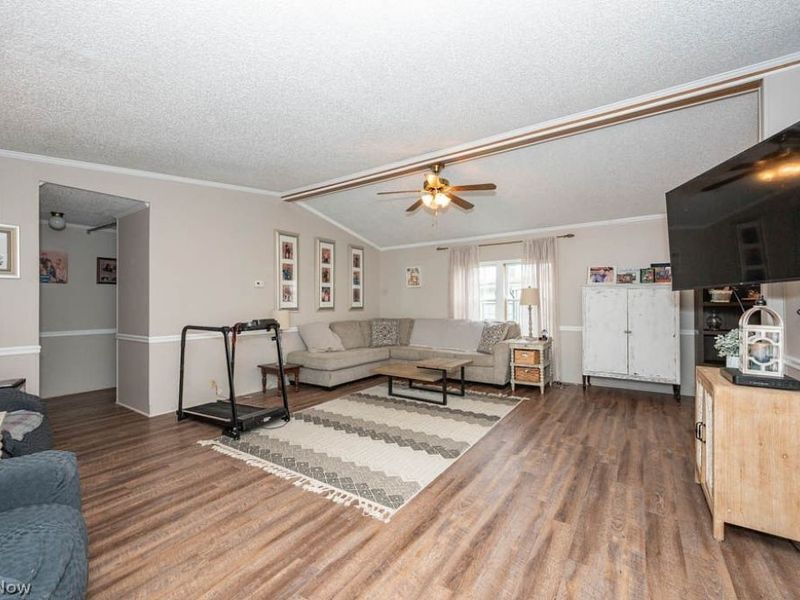 1229 Columbiana Lisbon Road, Unit 28, Columbiana, OH 44408 Photo 10