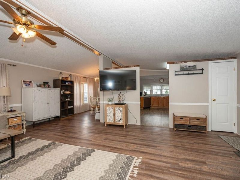 1229 Columbiana Lisbon Road, Unit 28, Columbiana, OH 44408 Photo 11