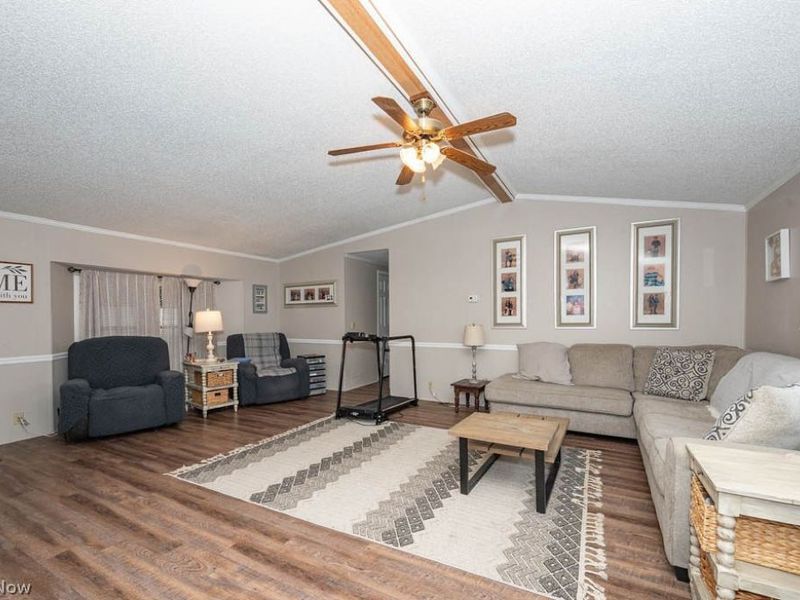 1229 Columbiana Lisbon Road, Unit 28, Columbiana, OH 44408 Photo 9