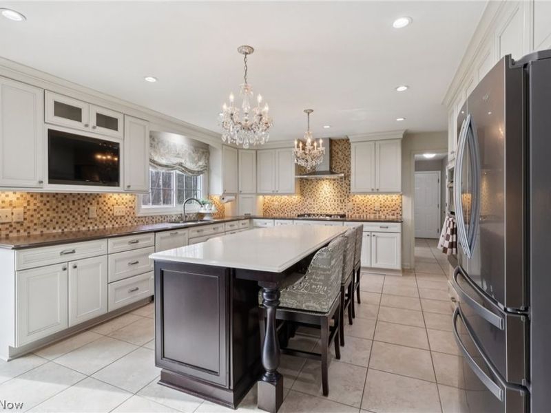 57 Fairfax Drive, Chagrin Falls, OH 44022 Photo 11