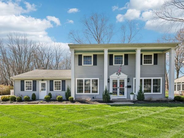 264 Woodstock Drive, Avon Lake, OH 44012