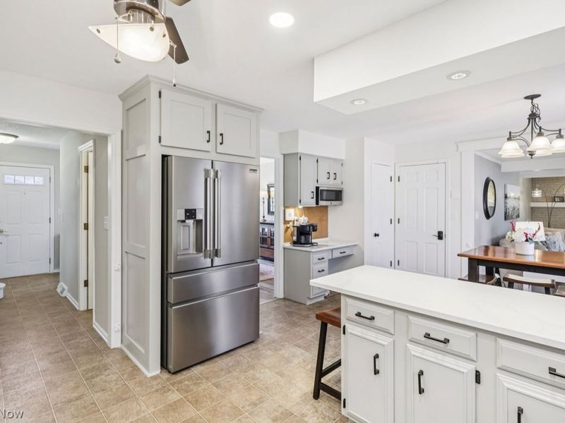 264 Woodstock Drive, Avon Lake, OH 44012 Photo 13