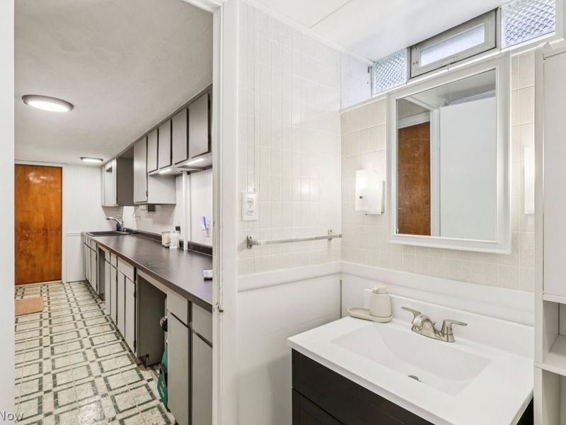 264 Woodstock Drive, Avon Lake, OH 44012 Photo 45