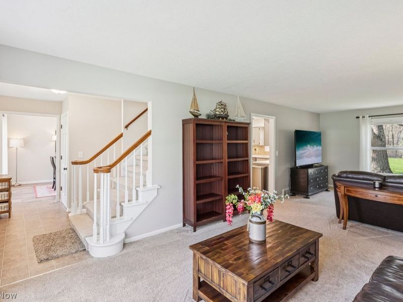 264 Woodstock Drive, Avon Lake, OH 44012 Photo 5