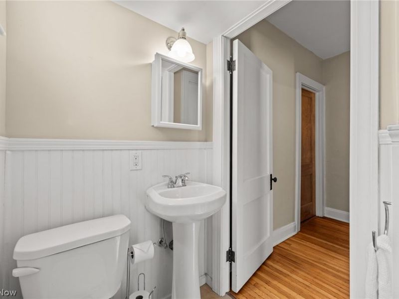 2212 Delaware Drive, Cleveland Heights, OH 44106 Photo 21