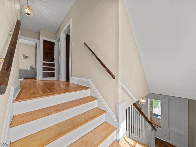 2212 Delaware Drive, Cleveland Heights, OH 44106 Photo 25