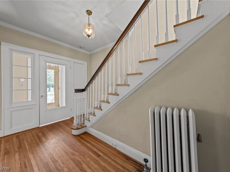 2212 Delaware Drive, Cleveland Heights, OH 44106 Photo 3