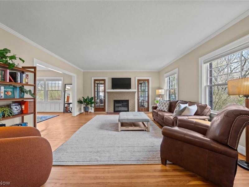 2212 Delaware Drive, Cleveland Heights, OH 44106 Photo 4
