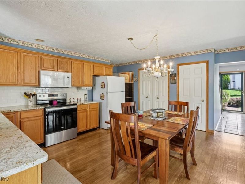 119 Cedar Glen, Chardon, OH 44024 Photo 17