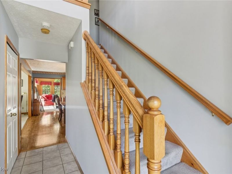 119 Cedar Glen, Chardon, OH 44024 Photo 3