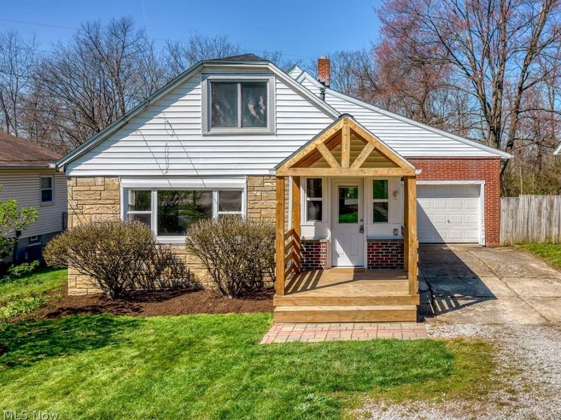 264 1st Street, Wadsworth, OH 44281 Photo 1