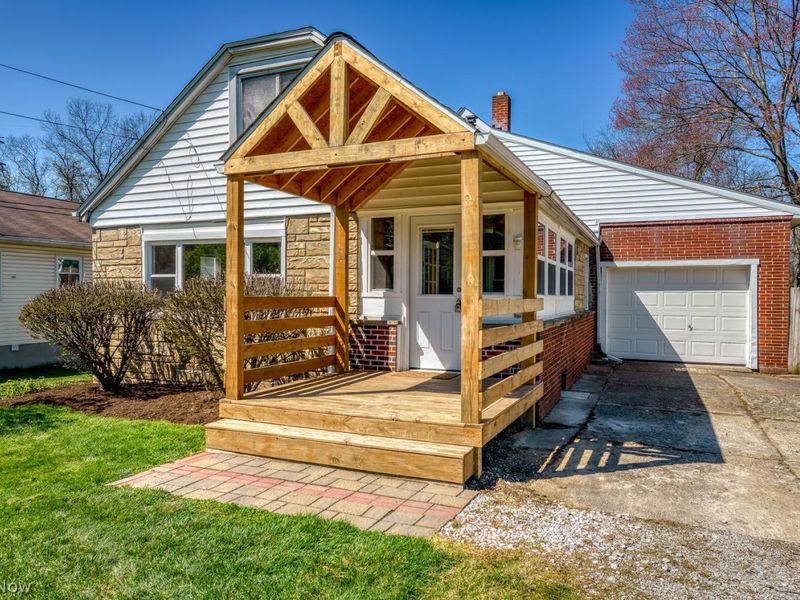 264 1st Street, Wadsworth, OH 44281 Photo 2