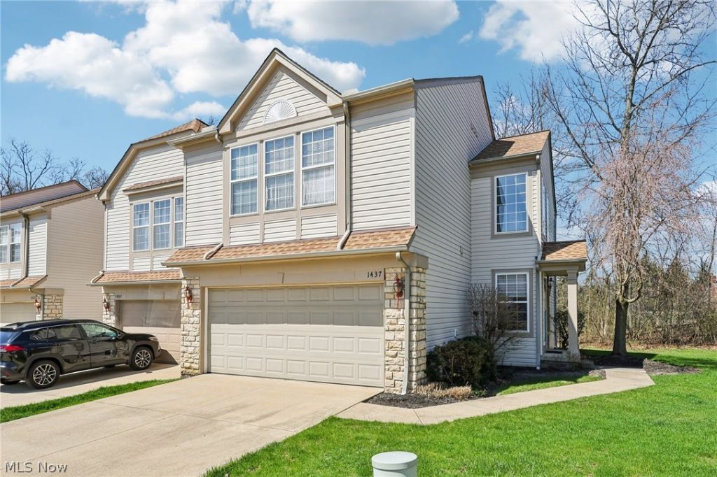 1437 N Yorkshire Drive, Broadview Heights, OH 44147