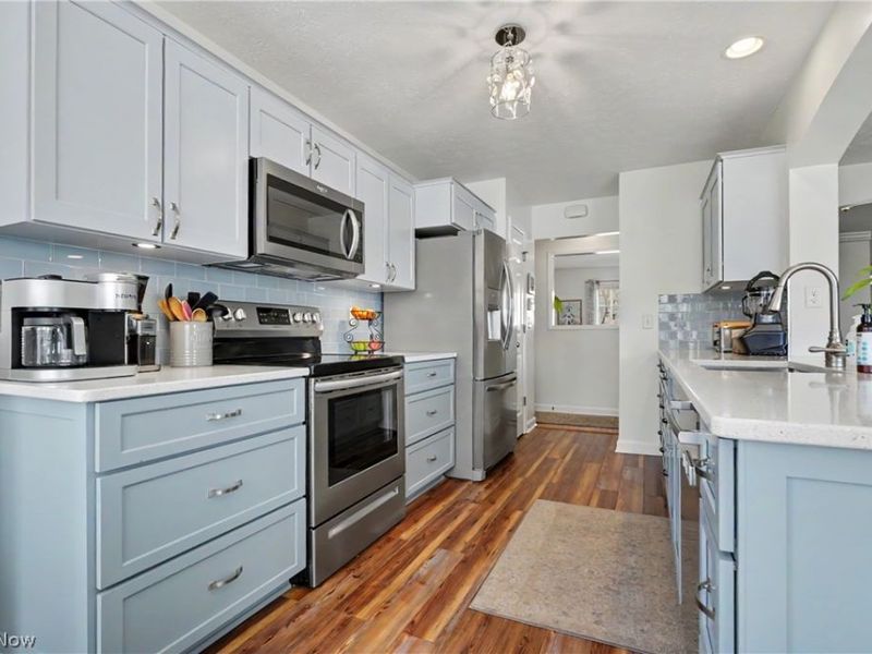 1976 Darrow Lake Drive, Stow, OH 44224 Photo 9