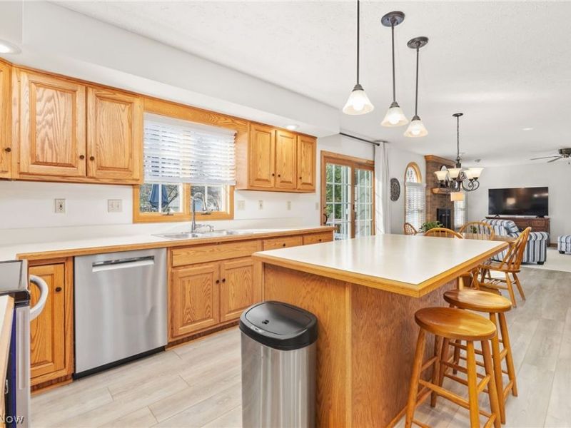 1055 Marilyn Way, Medina, OH 44256 Photo 13