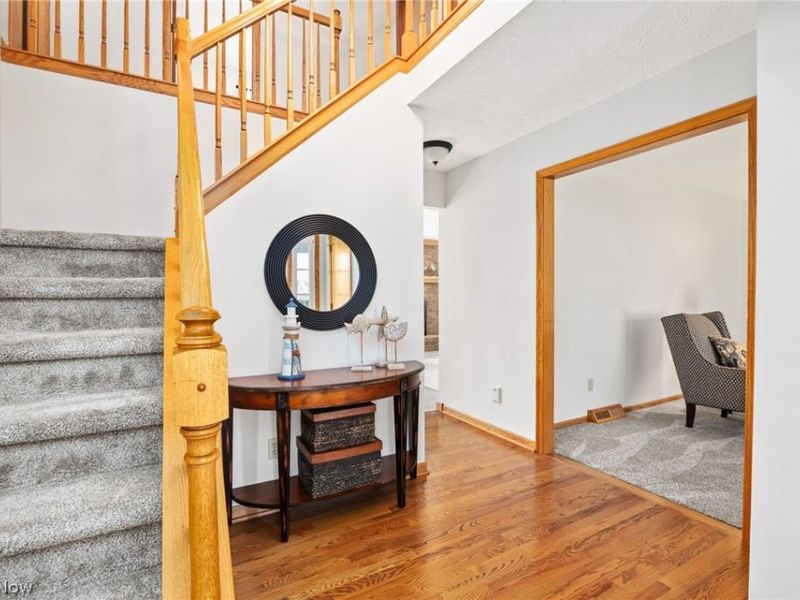 1055 Marilyn Way, Medina, OH 44256 Photo 2