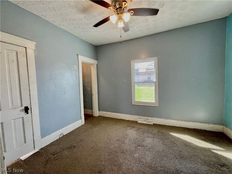 128 Northrup Street, Elyria, OH 44035 Photo 8