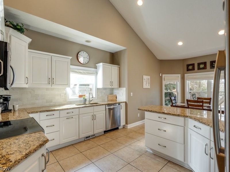 1598 McCausland Drive, Twinsburg, OH 44236 Photo 10