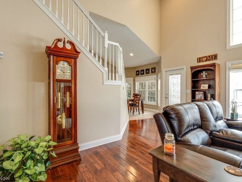 1598 McCausland Drive, Twinsburg, OH 44236 Photo 2