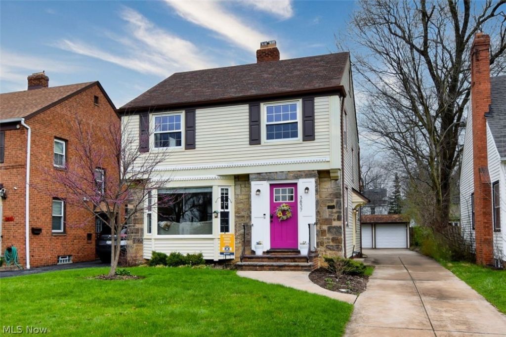 3837 Northwood Road, University Heights, OH 44118