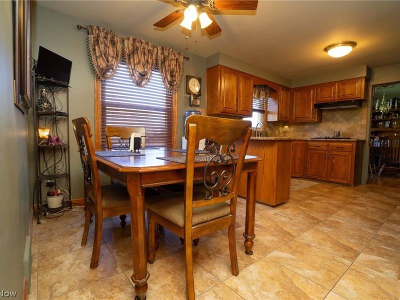 670 Mapleridge Drive, Boardman, OH 44512 Photo 12