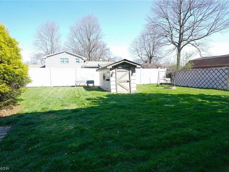 670 Mapleridge Drive, Boardman, OH 44512 Photo 23