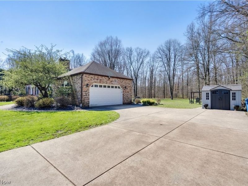 6681 New Castle Road, Lowellville, OH 44436 Photo 4