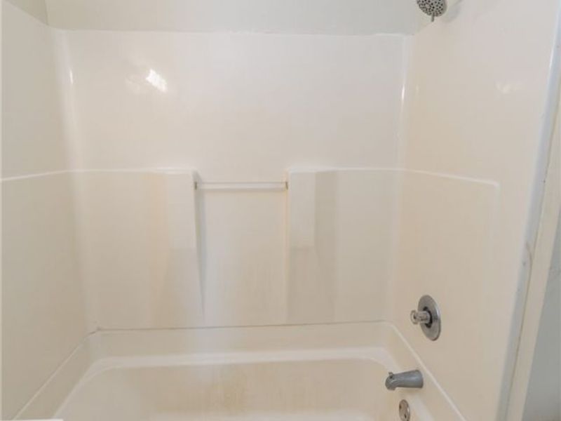 10822 Fortune Avenue, Cleveland, OH 44111 Photo 11