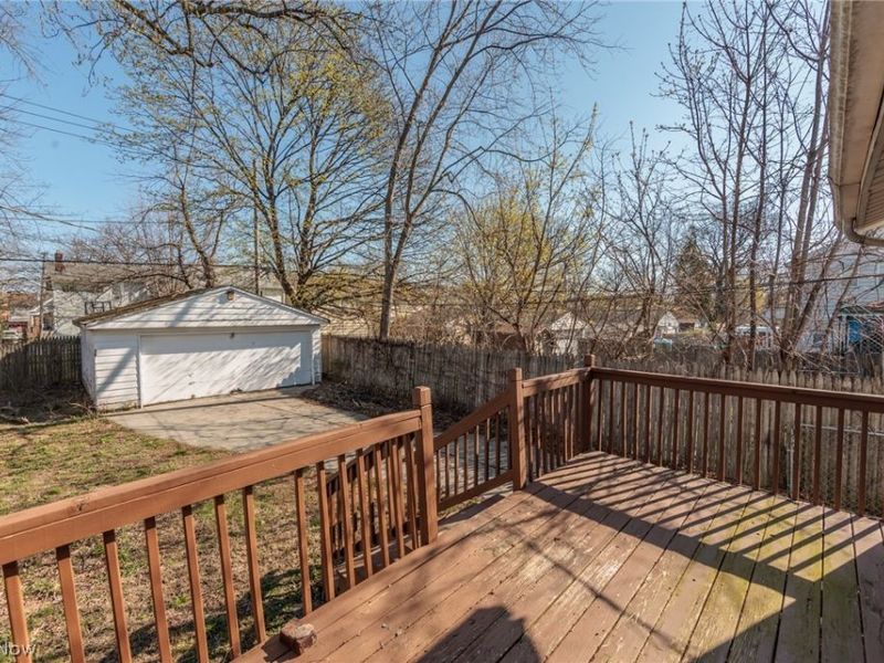 10822 Fortune Avenue, Cleveland, OH 44111 Photo 21