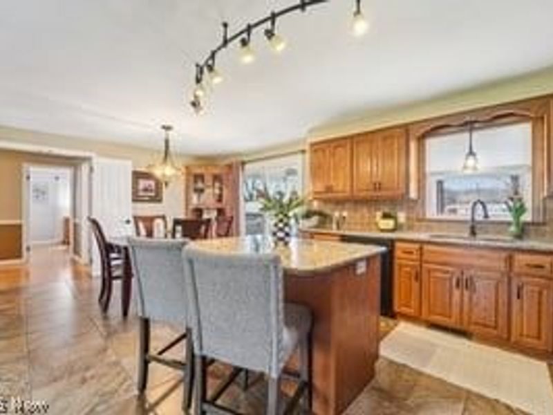 1985 Cover Drive, Poland, OH 44514 Photo 7